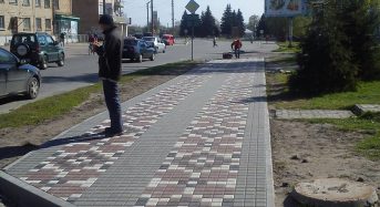 В Переяславі-Хмельницькому продовжуються ремонти тротуарів