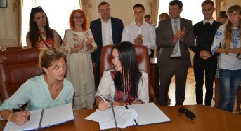 Тринадцять школярів-активістів Переяславщини взяли участь у проекті “Разом у серці країни”