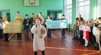 В Переяслав-Хмельницькій загальноосвітній школі №5 відбулася  театралізована акція до Дня пам’яті жертв голодомору
