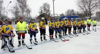 Відбулося офіційне відкриття льодового майданчика та товариська зустріч хокейних команд міста Переяслав- Хмельницького та смт Баришівка