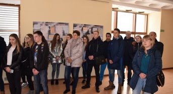В Народному центрі культури «Зустріч» відкрито фотодокументальну виставку  «1917-1921: український вимір»