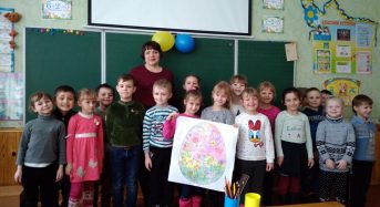 Діти ознайомилися з народними обрядами та традиціями православного свята Великдень під час теми дня «Великодні барви»