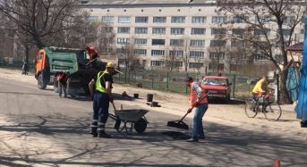 В Переяславі-Хмельницькому поточний ремонт доріг продовжується