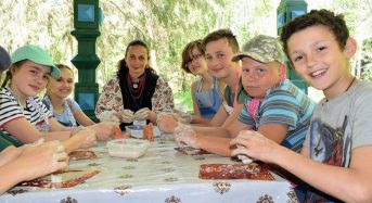 На Київщині для учнів ліцею-інтернату «Патріот» провели майстер-клас «чарівна пташки з глини»