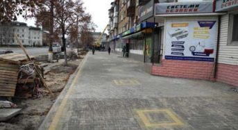 Крім тротуару на Борисоглібській площі буде ще й широкий газон