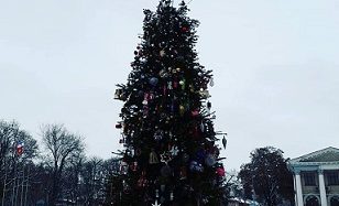 У центрі міста встановлено інсталяцію “Різдвяний вертеп”