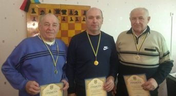 Чемпіонат міста з шахів: Олександр Гордієнко переміг утринадцяте
