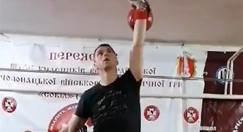 Юрій Голота переміг у міжнародному онлайн-турнірі з гирьового спорту