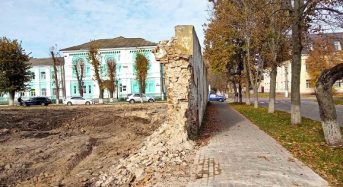 Чому в Переяславі знесли монастирський мур та що буде з його залишками