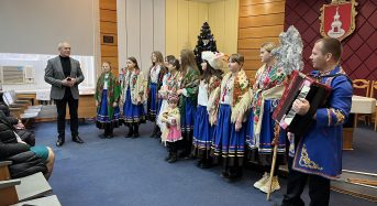 До Переяславської міської ради напередодні Різдва Христового завітали колядники