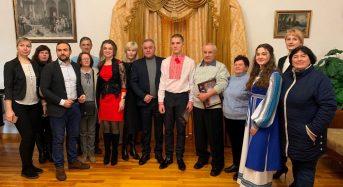 У Переяславі відкрилася виставка різьблених картин Івана Чередніченка