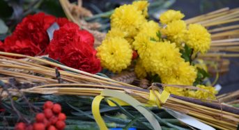 У громаді вшанували жертв Голодоморів (ФОТО)