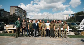 Представники Київської області передали допомогу військовим частинам