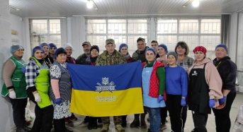 Пиріжки від «Волонтерської кухні» та окопні свічки від жителів Вовчкова: Переяславщина – бійцям ЗСУ