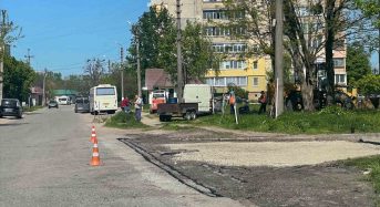 У Переяславській громаді проводять поточний ремонт дорожнього покриття (фото)