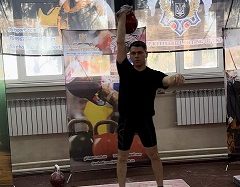 Юрій Голота виборов золото на чемпіонаті Київської області з гирьового спорту серед дорослих та юніорів