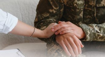 Станьте надавачем послуг із психологічної допомоги для ветеранів війни, членам їхніх сімей, родинам полеглих та отримуйте оплату за послуги від Мінветеранів