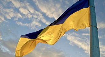 Сьогодні у Вашингтоні нашу Державу представляє Президент України Володимир Зеленський. Пане Президенте, ми з Вами!