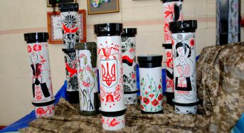 Творчий простір «Тубус Арт: сила в креативі» – унікальна виставка розмальованих тубусів