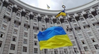 Кабмін дозволив виїзд за кордон жінкам-депутаткам місцевих рад