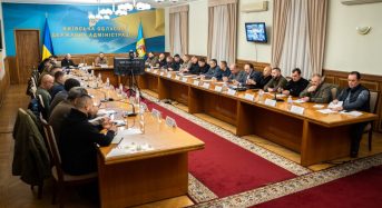 На засіданні штабу Ради оборони Київщини обговорили підготовку до зими, організацію роботи пунктів незламності, проходження опалювального сезону