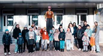 У Переяслав приїздив артист та волонтер із Литви Славка: він влаштував вуличний цирк для дітей та дорослих