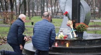 У Переяславі вшанували пам’ять жертв штучних Голодоморів ХХ століття: як все було