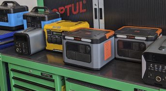 Чому вибухають зарядні станції: інженер назвав прилади, які не можна до них підключати