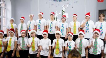 У Переяславській музичній школі імені Павла Сениці відбувся святковий концерт під назвою «Новорічна музична скринька»