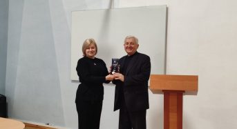 Директора ЗП(ПТ)О «Переяславський професійний коледж» нагороджено нагрудним знаком Всеукраїнської асоціації працівників професійно-технічної освіти «За вагомий вклад у розвиток професійної освіти України»