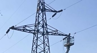 Повертаємо світло після обстрілів: енергетики ДТЕК Київські регіональні електромережі за тиждень відновили електропостачання для понад 52 тисяч осель