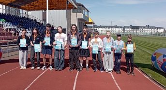 Збірна команда учнів 5-9 класів Переяславського ліцею імені Володимира Мономаха посіла друге місце у III (районному) етапі Всеукраїнських шкільних ліг «Пліч-о-пліч» з легкої атлетики