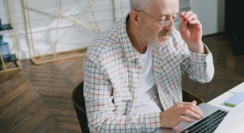 Робота для українців: кого шукають роботодавці та скільки готові платити?
