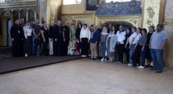 Українська молитва, що єднає серця: у Михайлівській церкві відбулося богослужіння