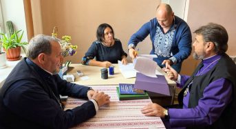 Михайлівський собор Переяслава відкриває двері для богослужінь: підписано договір про доступ до святині