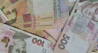 Збільшення прожиткового мінімуму і витрати на війну: який бюджет представив уряд?
