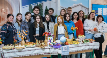 Сковородинівська сродність у дії: на осінньому благодійному ярмарку в УГСП зібрали понад 57 тисяч гривень в межах ініціативи «Сродний збір»